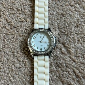 Charming Charlie‎ women’s vintage white/silver silicon adjustable watch